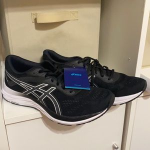 ASICS everyday comfort shoes